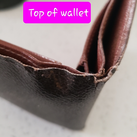 Louis Vuitton Wallet - Picture 15 of 16